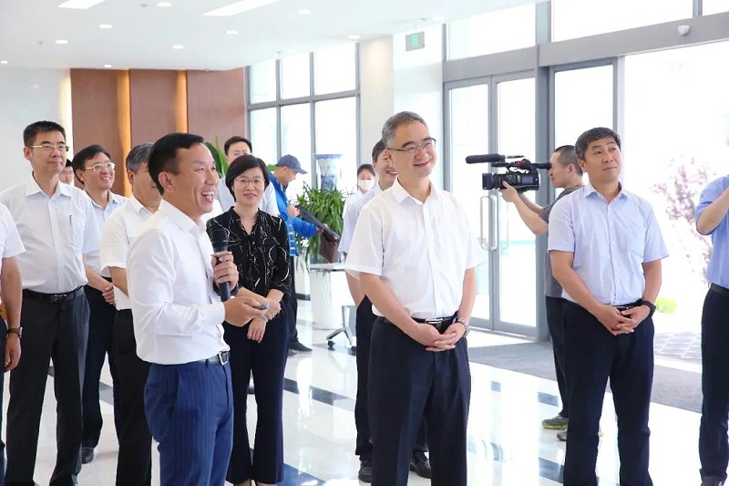 山東省委常委、青島市委書記王清憲調(diào)研蔚藍(lán)生物人才工作 山東省委常委、青島市委書記王清憲調(diào)研蔚藍(lán)生物人才工作